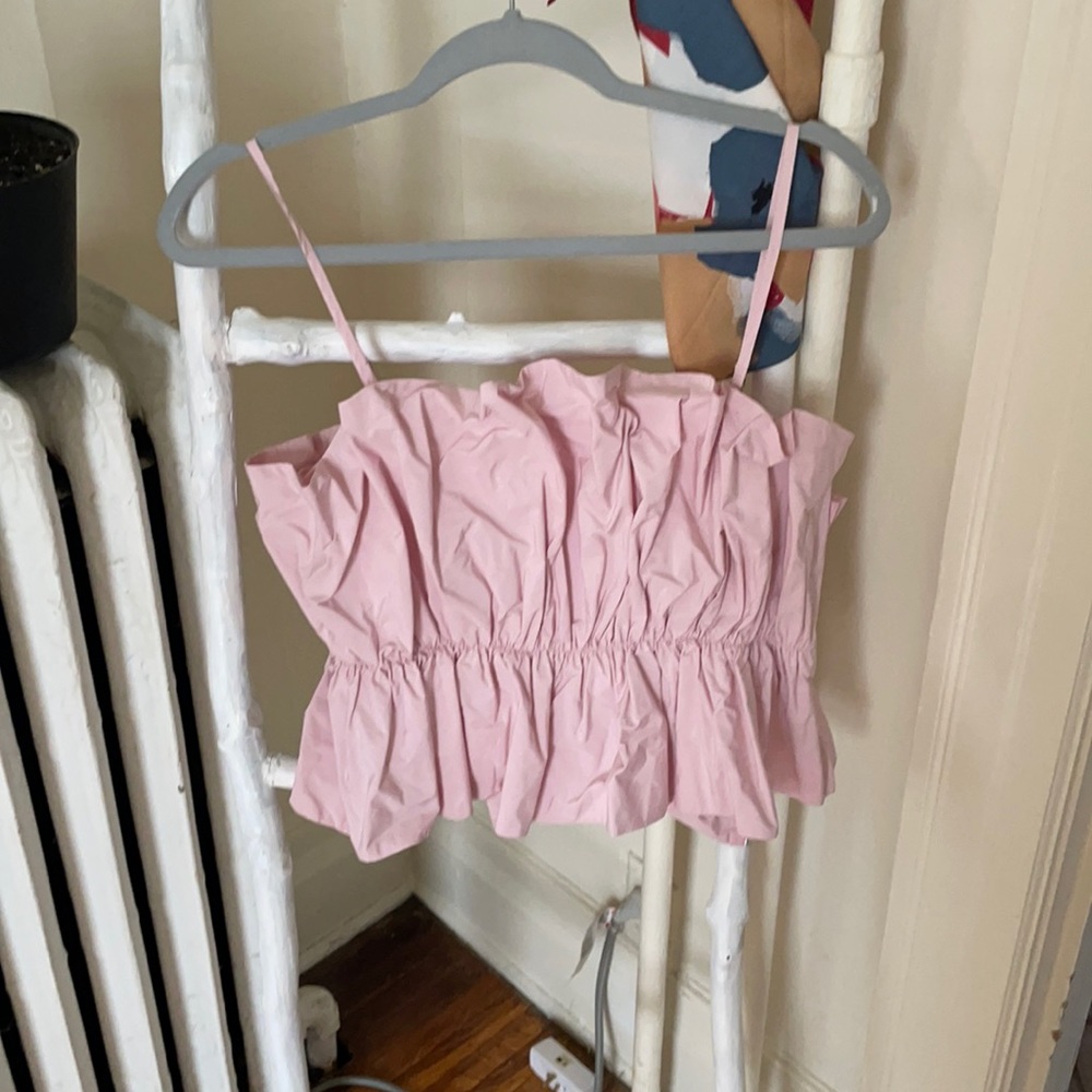 Pink cropped tank top